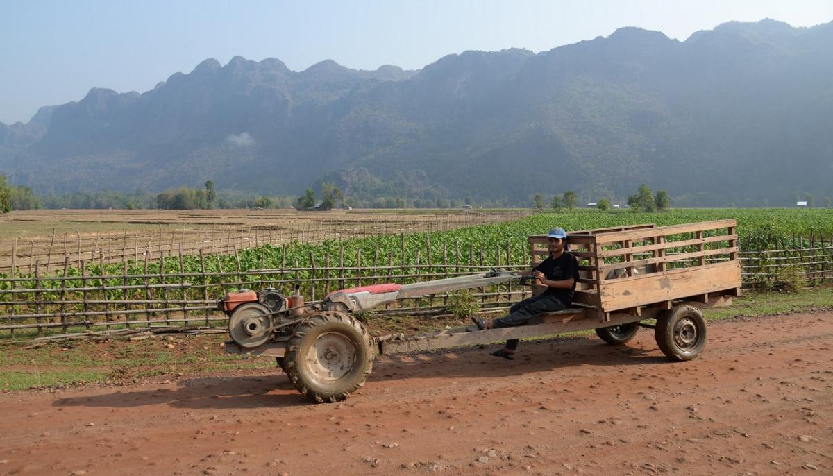 Laos 2019 kong lor 18